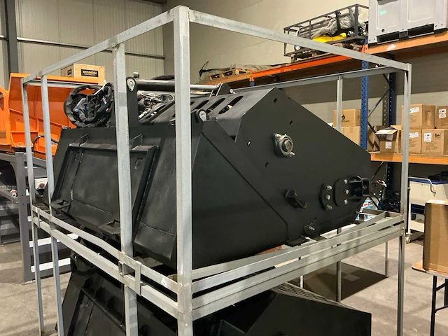 Field industries hydraulische afwerkhark met steenopvangbak - afbeelding 5 van  8
