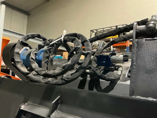Field industries hydraulische afwerkhark met steenopvangbak - afbeelding 6 van  8