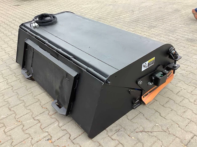 Field industries hydraulische rolbezem voor schranklader (180 cm) - afbeelding 3 van  8