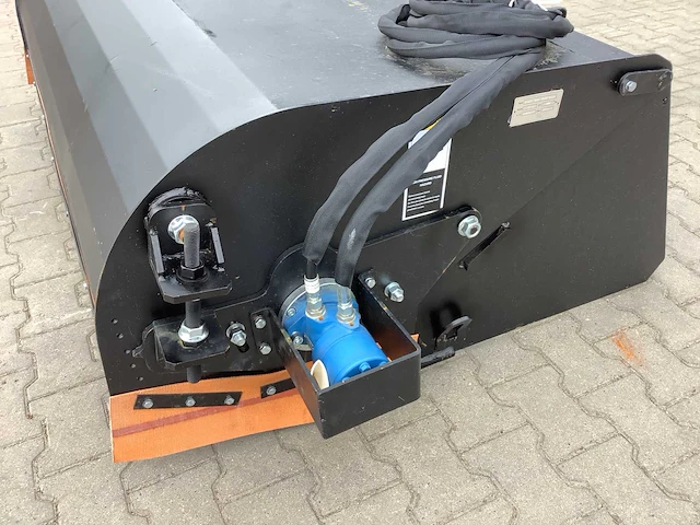 Field industries hydraulische rolbezem voor schranklader (180 cm) - afbeelding 5 van  8