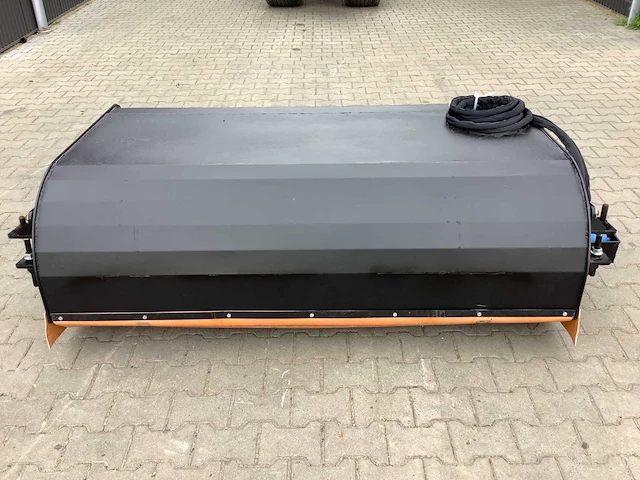 Field industries hydraulische rolbezem voor schranklader (180 cm) - afbeelding 8 van  8