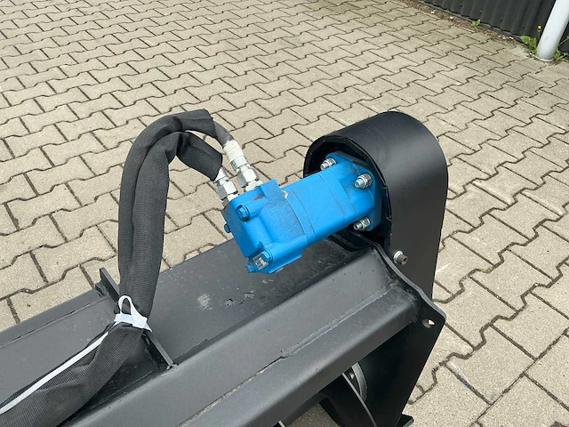 Field industries hydraulische sleuvenvuller - afbeelding 2 van  11