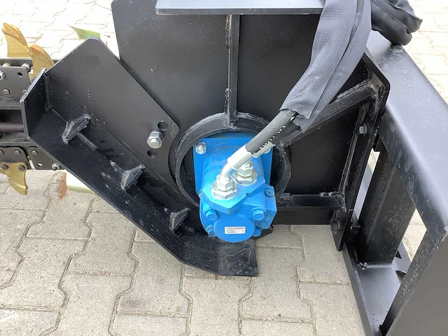 Field industries trencher / kettinggraver - afbeelding 8 van  16