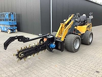 Field industries trencher / kettinggraver - afbeelding 14 van  16