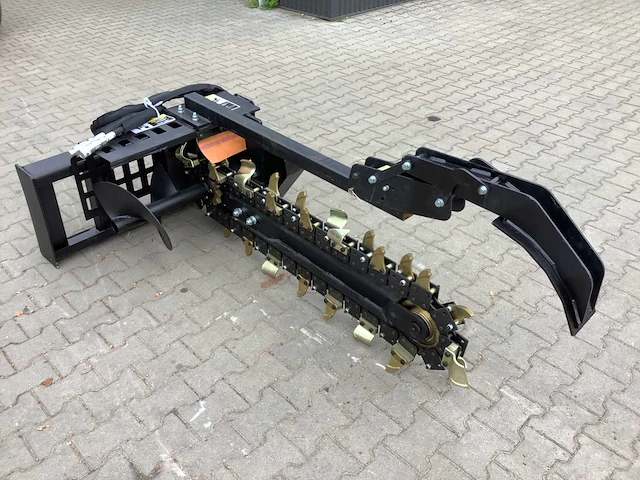 Field industries trencher / kettinggraver - afbeelding 2 van  16
