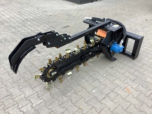 Field industries trencher / kettinggraver - afbeelding 1 van  16