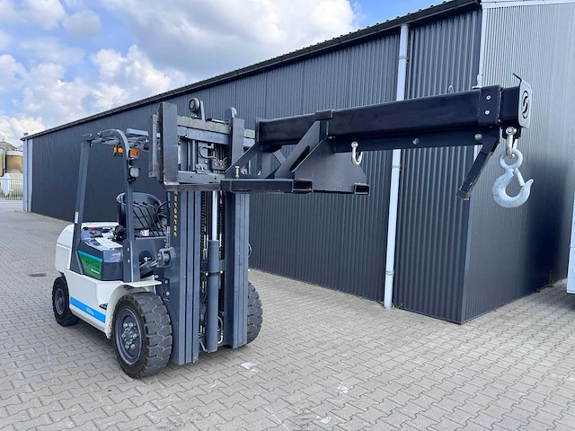 Field industries uitschuifbare jib voor heftruck - afbeelding 10 van  24