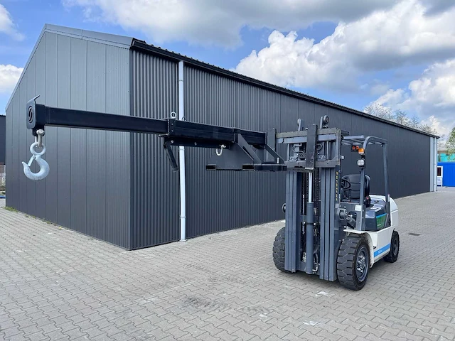 Field industries uitschuifbare jib voor heftruck - afbeelding 13 van  24