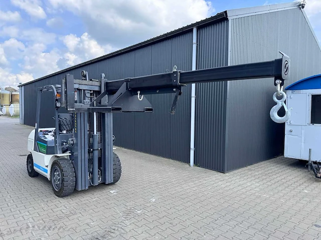 Field industries uitschuifbare jib voor heftruck - afbeelding 17 van  24