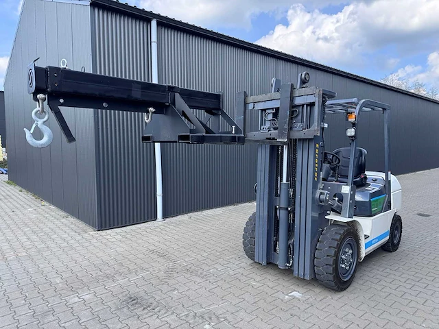 Field industries uitschuifbare jib voor heftruck - afbeelding 14 van  24