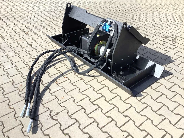 Field industries verdichter / compactor 1800 voor schranklader/"bobcat" - afbeelding 1 van  22