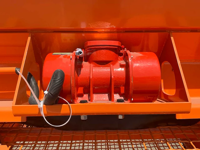 Field industries zeefinstallatie / sorteerinstallatie - afbeelding 9 van  11