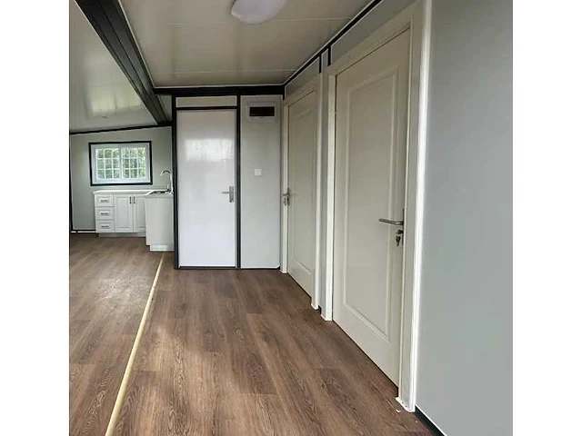 Field mobiele woonunit / tiny home / chalet met 2 slaapkamers + keuken - afbeelding 4 van  49