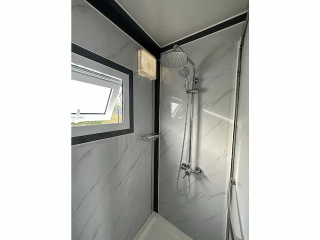 Field mobiele woonunit / tiny home / chalet met 2 slaapkamers + keuken - afbeelding 26 van  49