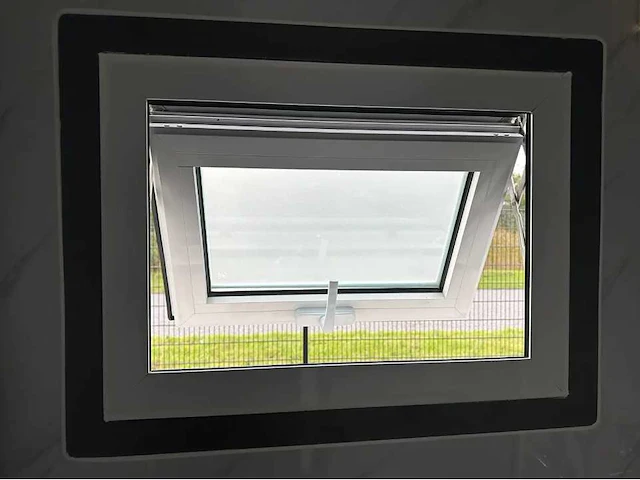 Field mobiele woonunit / tiny home / chalet met 2 slaapkamers + keuken - afbeelding 31 van  49