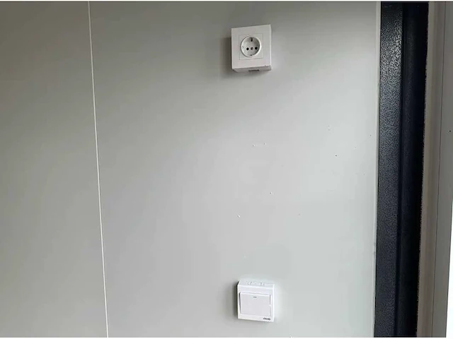 Field mobiele woonunit / tiny home / chalet met 2 slaapkamers + keuken - afbeelding 43 van  49