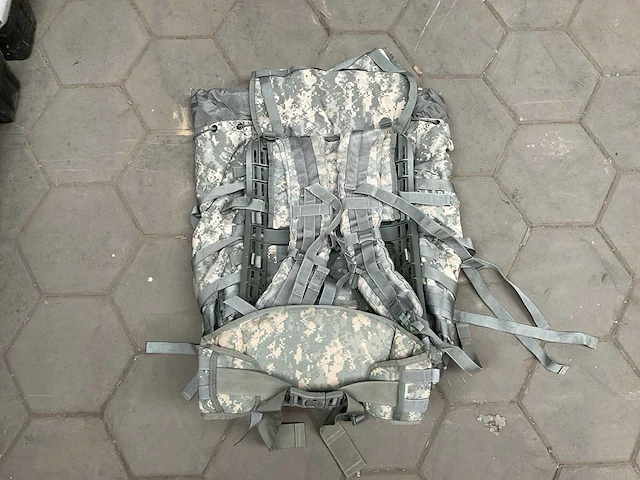 Field pack large with frame (47x) - afbeelding 3 van  4