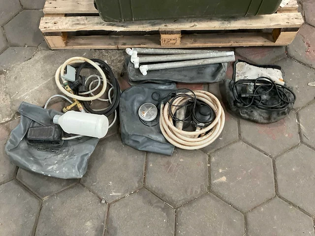 Field wash sink - afbeelding 8 van  10