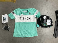 Fietsbroeken, fietsshirt en attributen - afbeelding 8 van  10