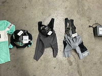 Fietsbroeken, fietsshirt en attributen - afbeelding 9 van  10