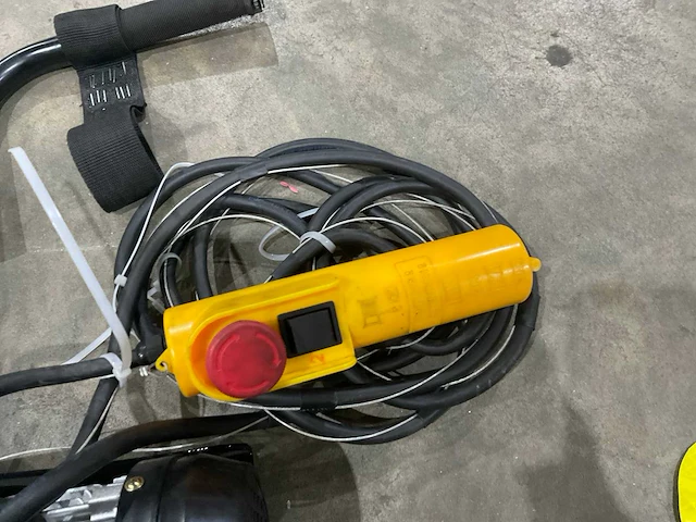 Fietsenlift - afbeelding 10 van  11