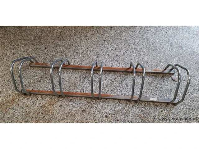 Fietsenrek t.b.v. 5 fietsen - 130x30x27cm - afbeelding 1 van  3