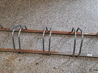 Fietsenrek t.b.v. 5 fietsen - 130x30x27cm - afbeelding 1 van  3