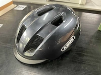 Fietshelmen (3x) en brekr motorhelm - afbeelding 5 van  15