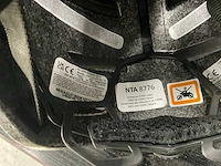 Fietshelmen (3x) en brekr motorhelm - afbeelding 7 van  15
