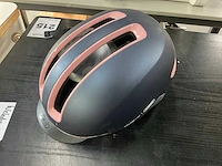 Fietshelmen (3x) en brekr motorhelm - afbeelding 13 van  15