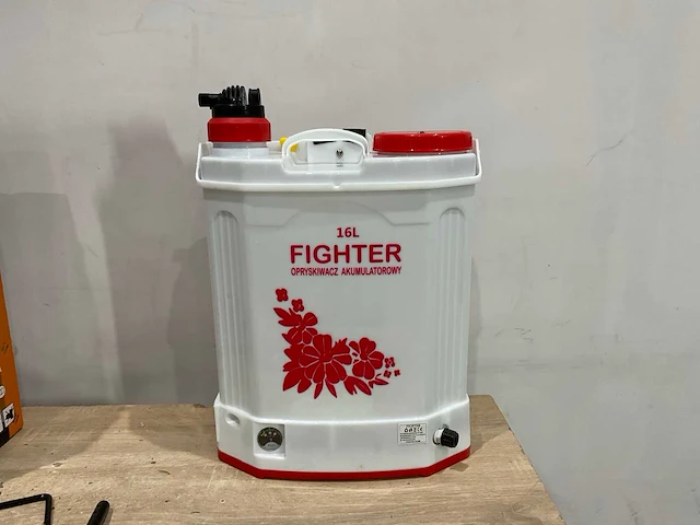 Fighter ft-688 rugspuit op batterij - afbeelding 4 van  8