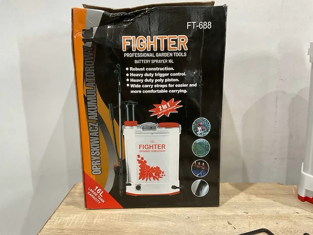 Fighter ft-688 rugspuit op batterij - afbeelding 8 van  8