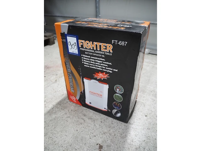 Fighter - afbeelding 2 van  8