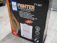 Fighter - afbeelding 2 van  8