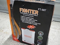 Fighter - afbeelding 4 van  8