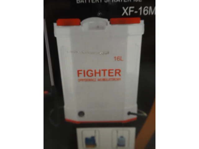 Fighter - afbeelding 7 van  8