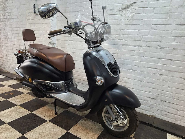 Figuretta fat boy grande retro 25km snorscooter - afbeelding 6 van  7