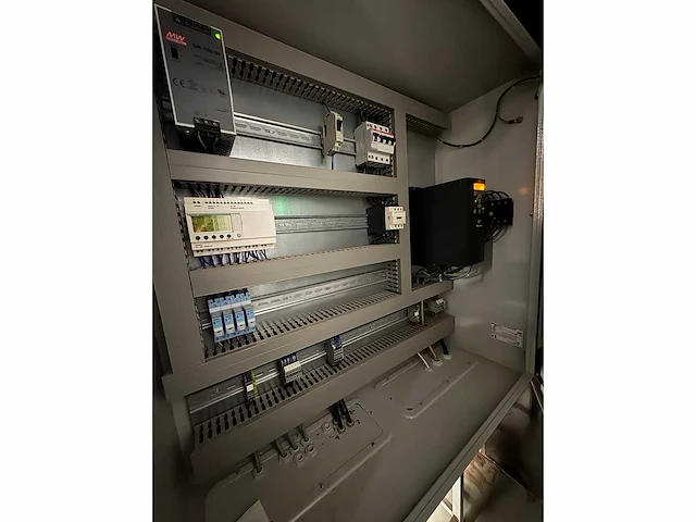 Filterafzuiginstallatie v.v. ombouw en besturingskast - afbeelding 8 van  8