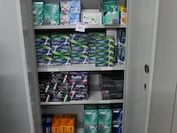 Filterhuizen en vloeitjes in diverse soorten en maten in kast - afbeelding 2 van  3