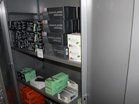 Filterhuizen en vloeitjes in diverse soorten en maten in kast - afbeelding 1 van  4