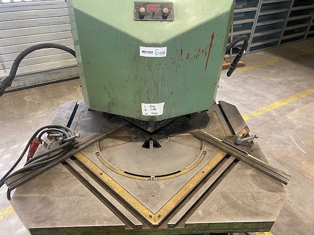 Fim - versa 204 - notching machine - 1993 - afbeelding 12 van  15