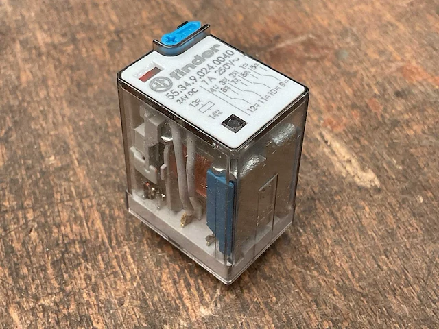 Finder 24v dc 7a 250v relay (12x) - afbeelding 1 van  7