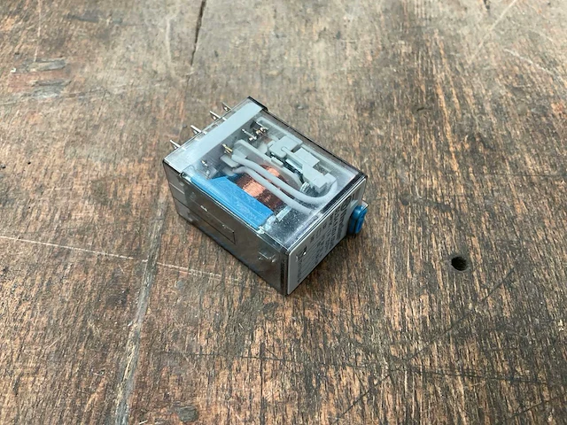 Finder 24v dc 7a 250v relay (12x) - afbeelding 3 van  7