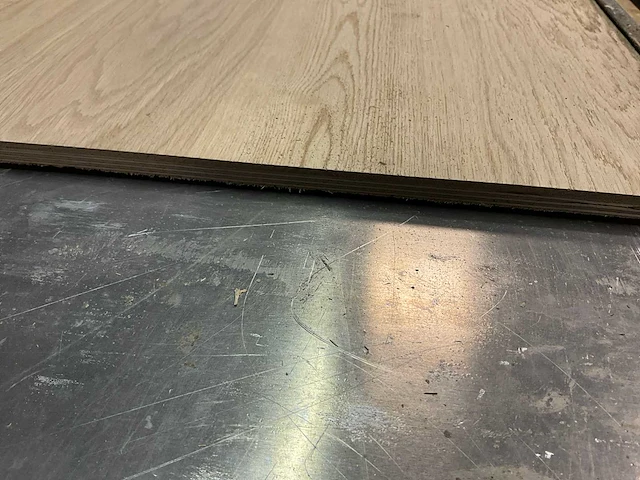 Fineerpers v.v. verwarmingselementen werkoppervlak: 150x60cm - afbeelding 4 van  5