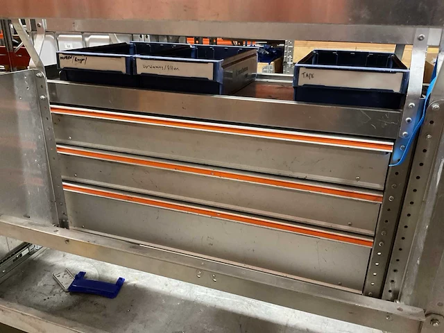 Finnerup set aluminium bedrijfswageninrichting - afbeelding 2 van  5