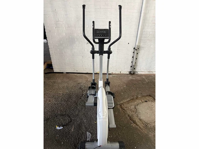 Finnlo loxon xtr iii - crosstrainer - gedetailleerde display - afbeelding 2 van  6