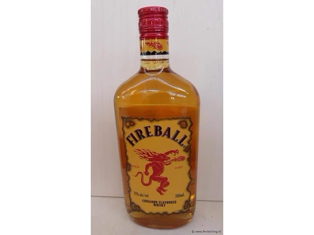 Fireball whisky - 700 ml - winkelverkoopprijs € 14.95 - afbeelding 1 van  3