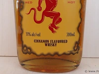 Fireball whisky - 700 ml - winkelverkoopprijs € 14.95 - afbeelding 3 van  3