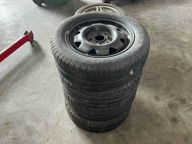 Firelli autoband met audi velg 185/60 r14 (4x) - afbeelding 1 van  8