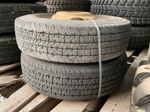 Firestone band (2x) - afbeelding 2 van  3